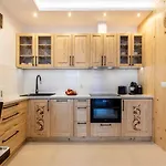 Modrzejewska 아파트