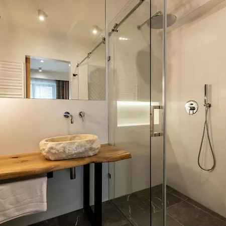 Daire Modrzejewska *