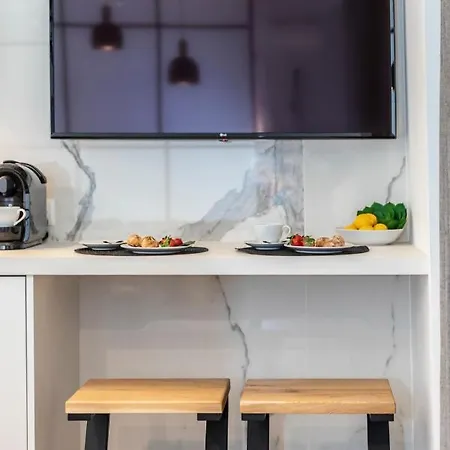 Apartment Modrzejewska *
